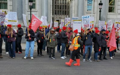 RÉPARONS L’ÉCOLE PUBLIQUE : DES MEMBRES DE L’APRFAE PRÉSENTS À UNE MANIFESTATION